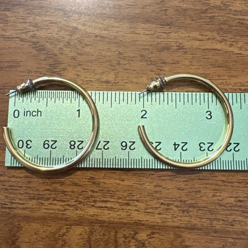 Classic Gold Tone Medium Round Hoop Earrings 1‎ Inch Polished Minimalist Post